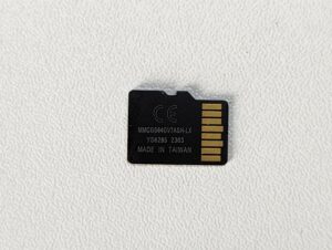 MMCGS64GV7ASH-LX
YS6285 2303
MADE IN TAIWAN
Eldingu(赤黒)64GB
AliExpressの「US $1.99から商品３点以上」のSDカードをレビュー