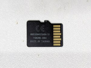 MMCGS64G25ASH-TO
YS6285 2304
MADE IN TAIWAN
AliExpressの「US $1.99から商品３点以上」のSDカードをレビュー
Eldingu(水色)64GB