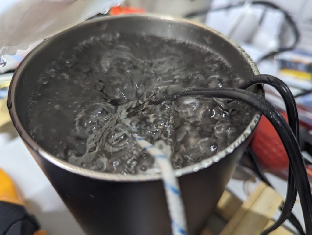 セメント抵抗を使ってUSB PDで水を沸かす
沸騰