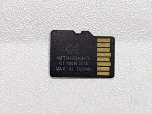 KODAK(黃) 64GB
AliExpressの「US $1.99から商品３点以上」のSDカードをレビュー
MMTF64GU38A1B-T0
XLT YS6285 23 05
MADE IN TAIWAN