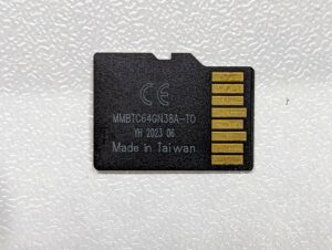 AliExpressの「US $1.99から商品３点以上」のSDカードをレビュー
MMBTC64GN38A-TO
YH 2023 06
Made in Taiwan
