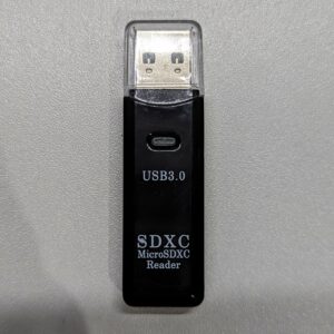 USB3.0 SDXC MicroSDXC Reader
SDカードリーダの速度(特にランダムアクセス)
AliExpressの300円
見た目
GL3213S